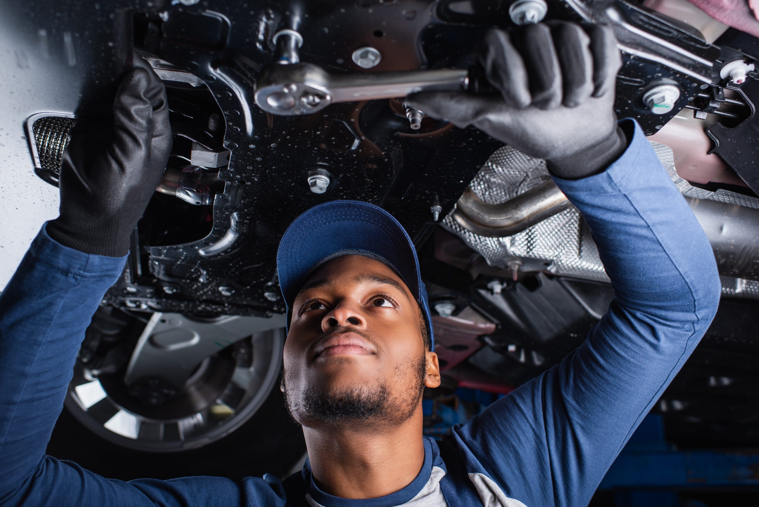 The Advantages Of Hiring Ugandan Mechanics In The United Arab Emirates (UAE)