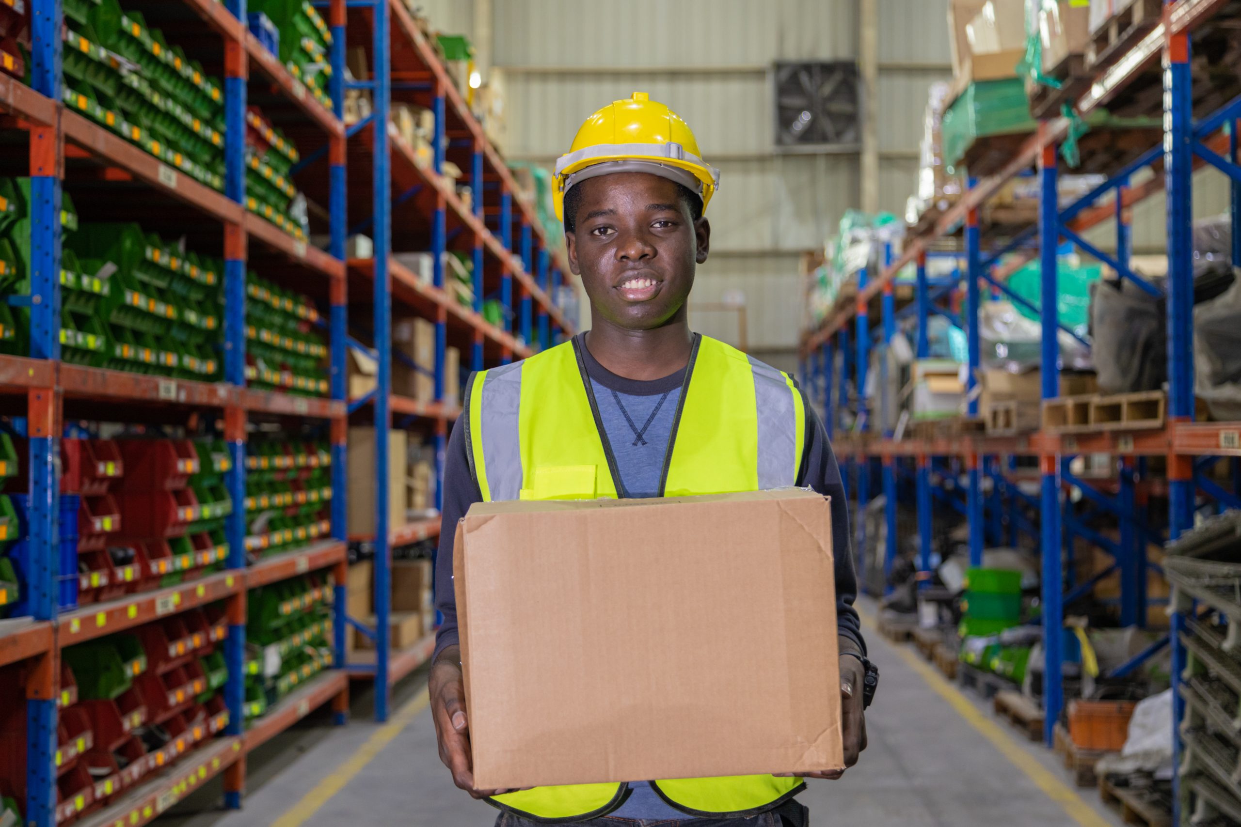 Apply for warehouse-workers job abroad