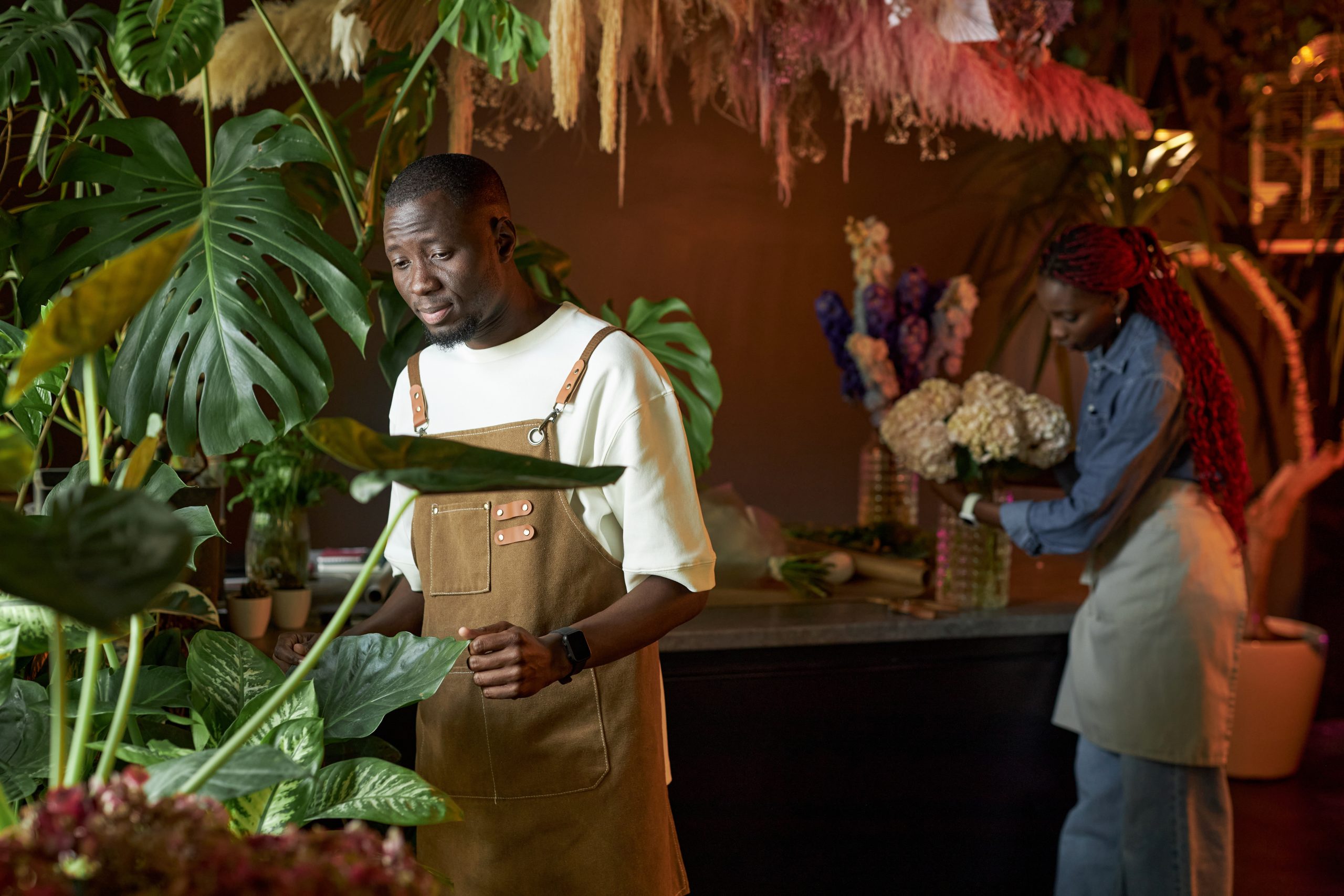 Apply for Restaurant Workers Professionals job abroad