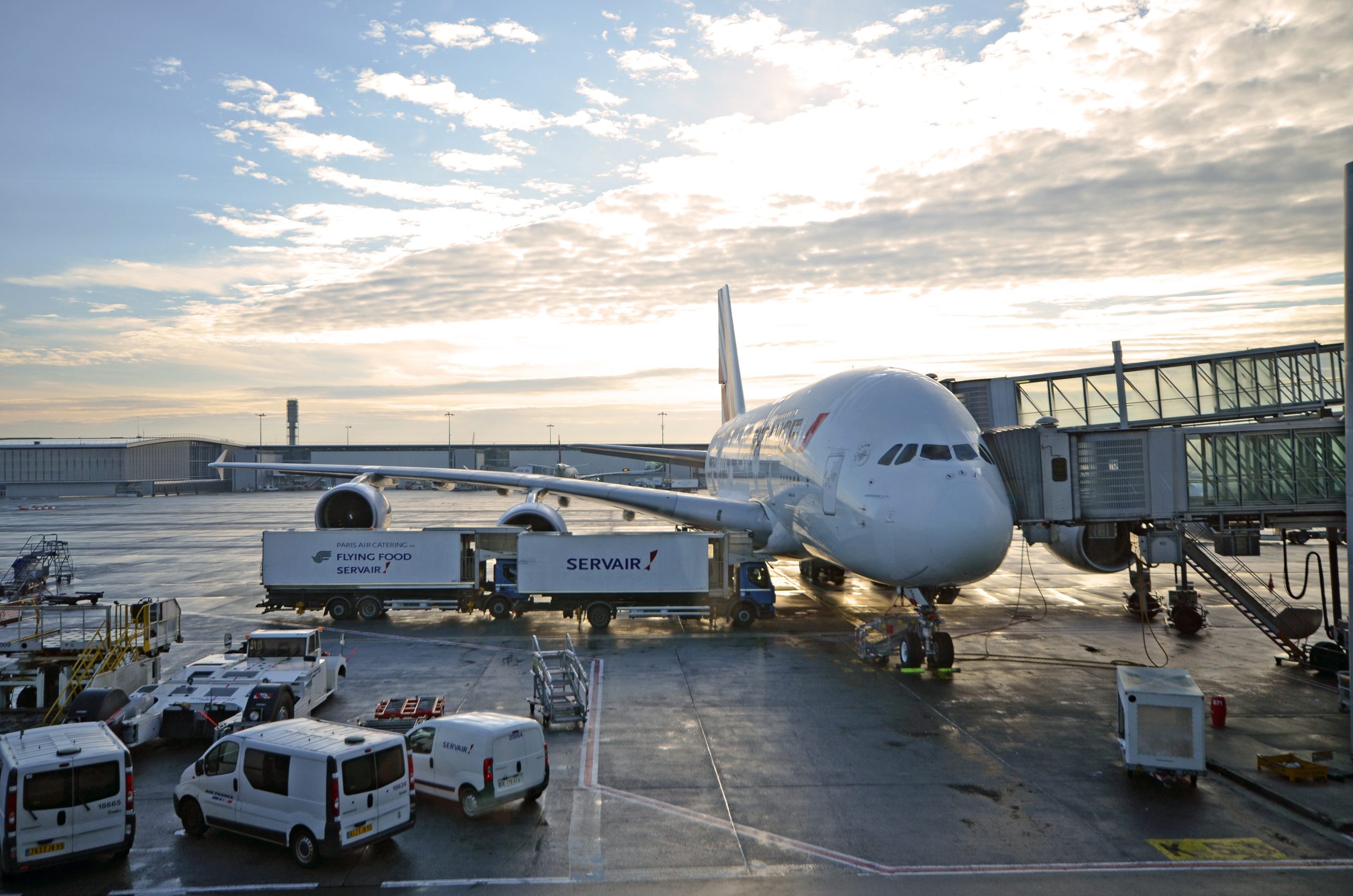 Hire Ugandan Air Airport Cargo Handlers