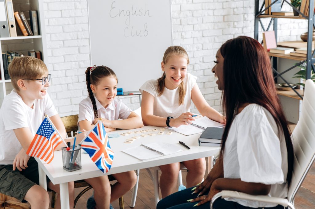 Hiring English Teachers From Uganda In United Kingdom (UK) 1 Hiring English Teachers
