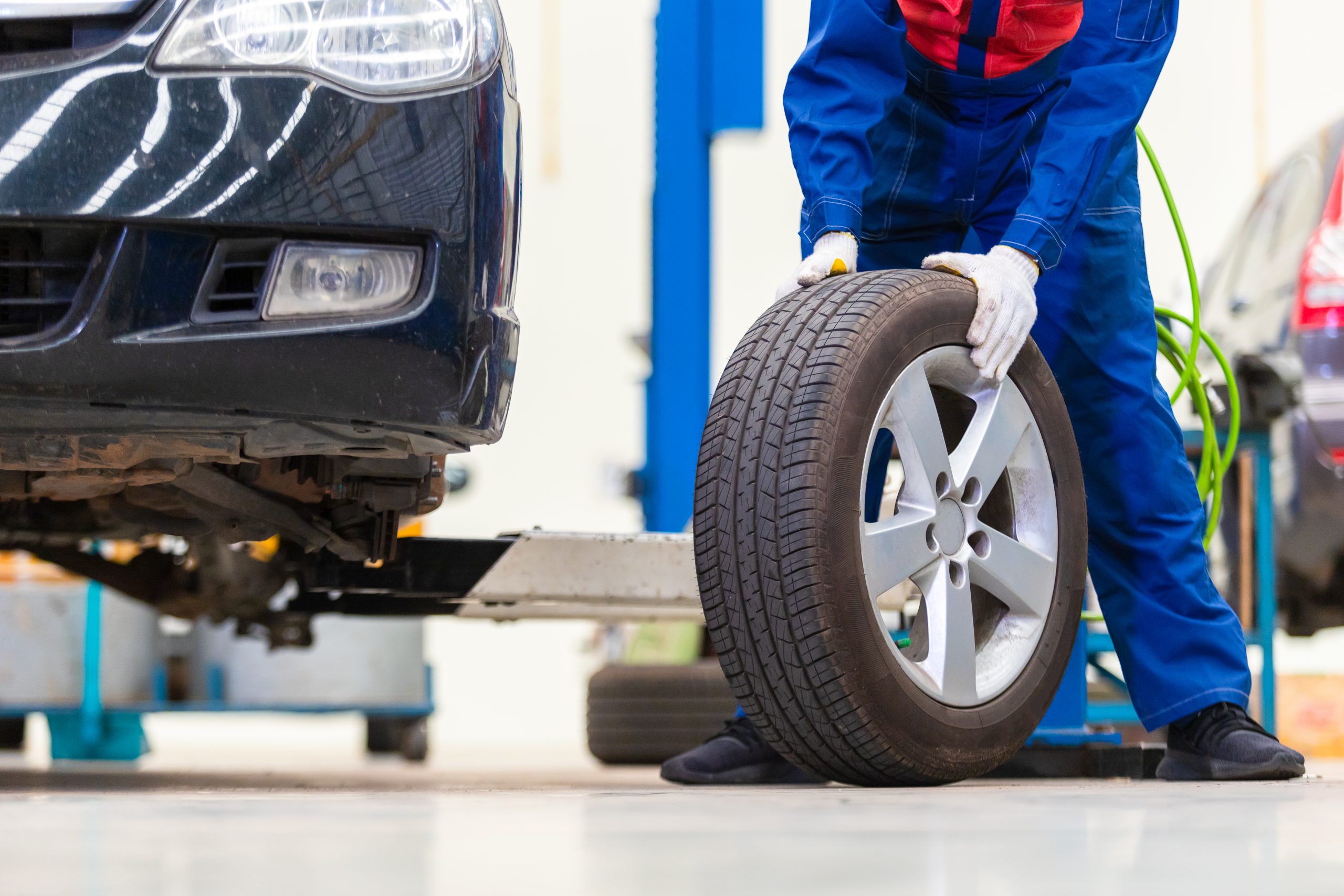 Why Hiring Ugandan Tire Fixers Are United Kingdom (UK)'S Best Option